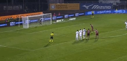 1635516861990048246.gif 布冯.gif